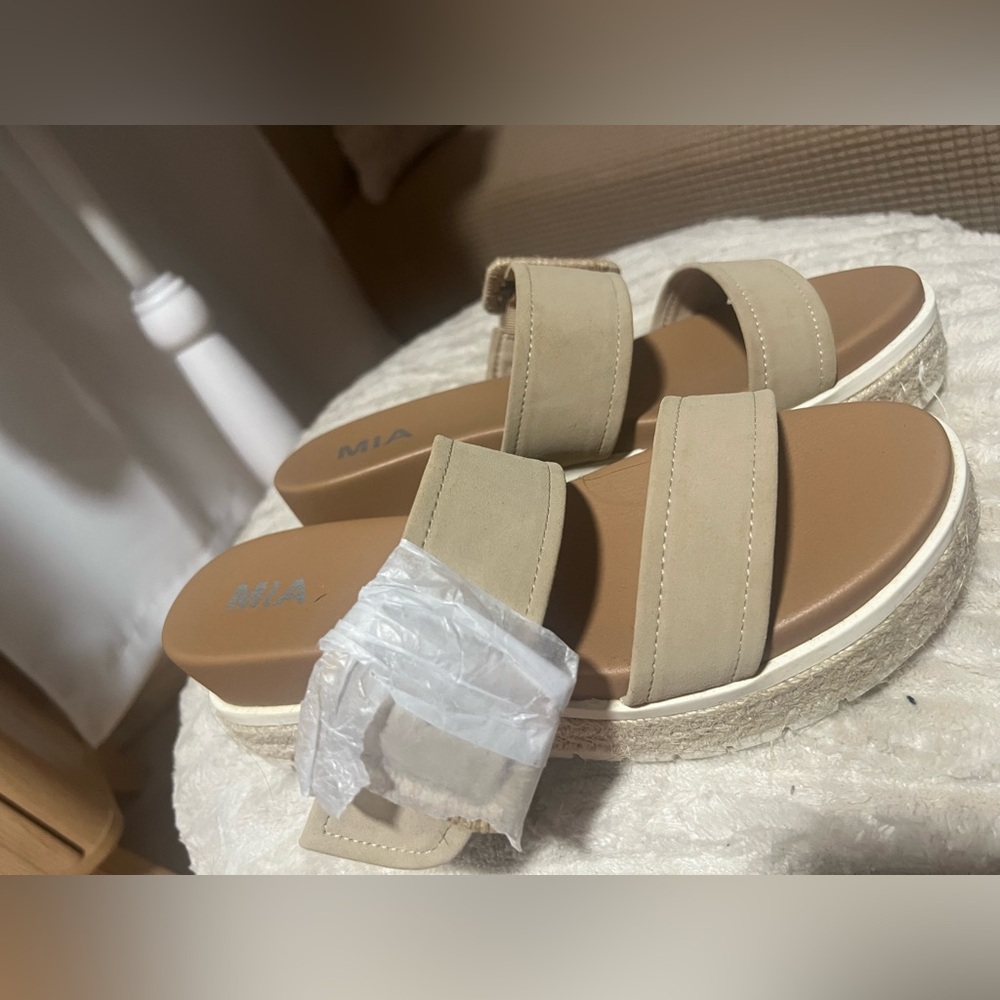 MIA shoes